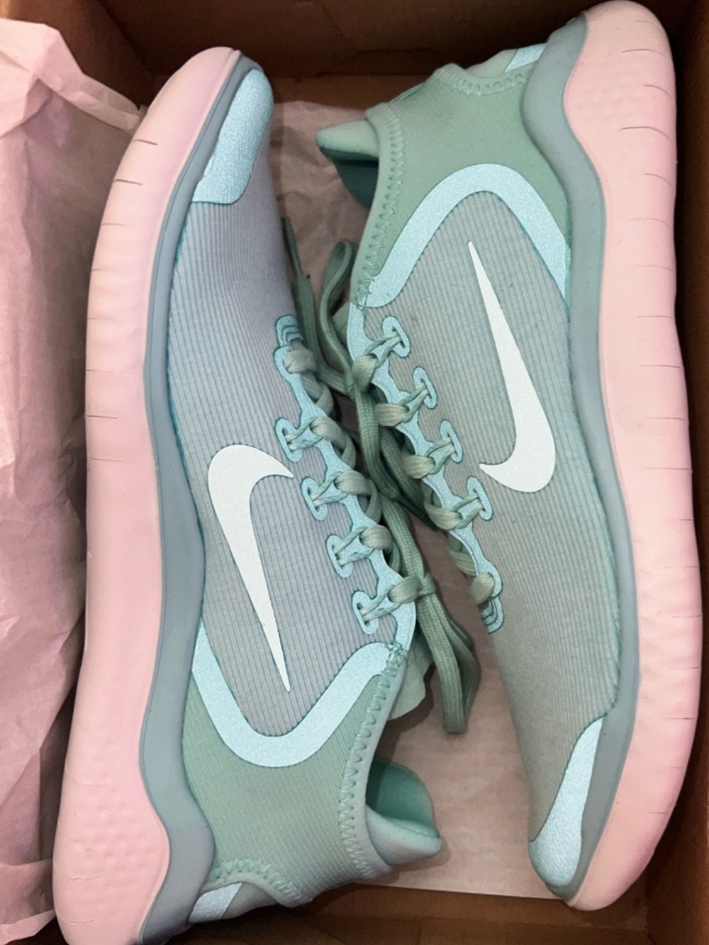Nike Women’s Free RN 2018 Size 7